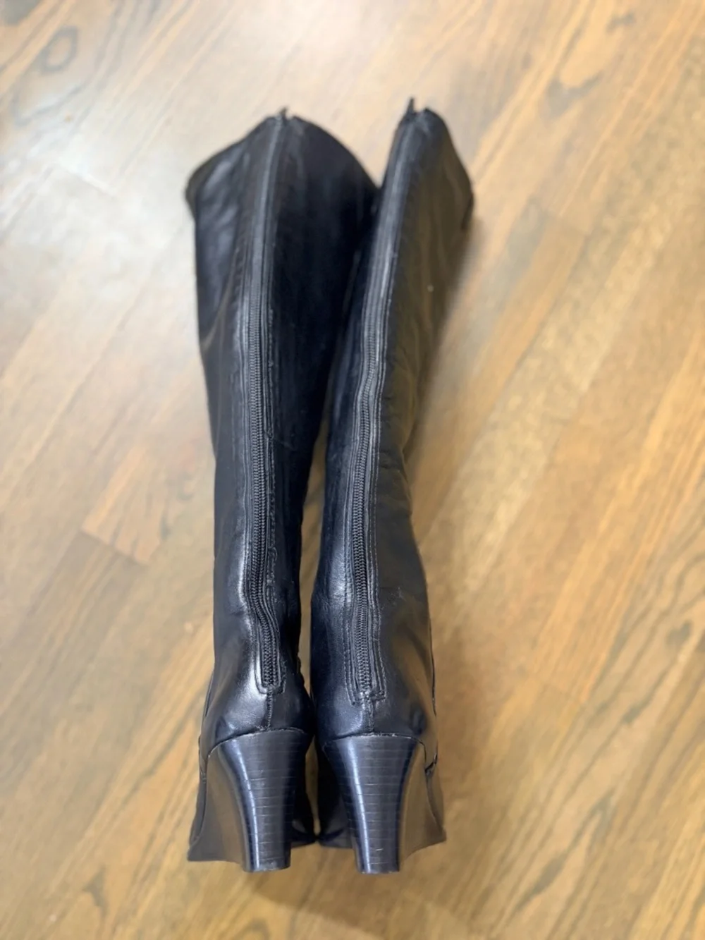 Jack Rogers stylish black